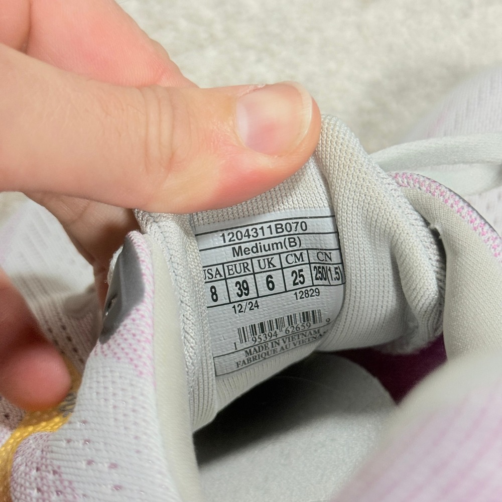 Brooks Womens 8 Ghost 17 Max Running Shoes White Pink Yellow - Picture 10 of 10